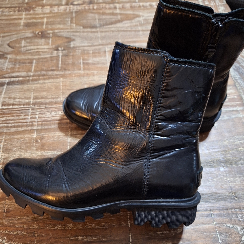 Sorel Glossy Black Ankle Booties - Picture 7 of 10